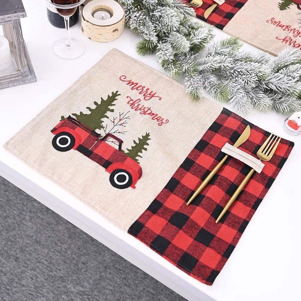 Buffalo Plaid Placemat with cutlery holder